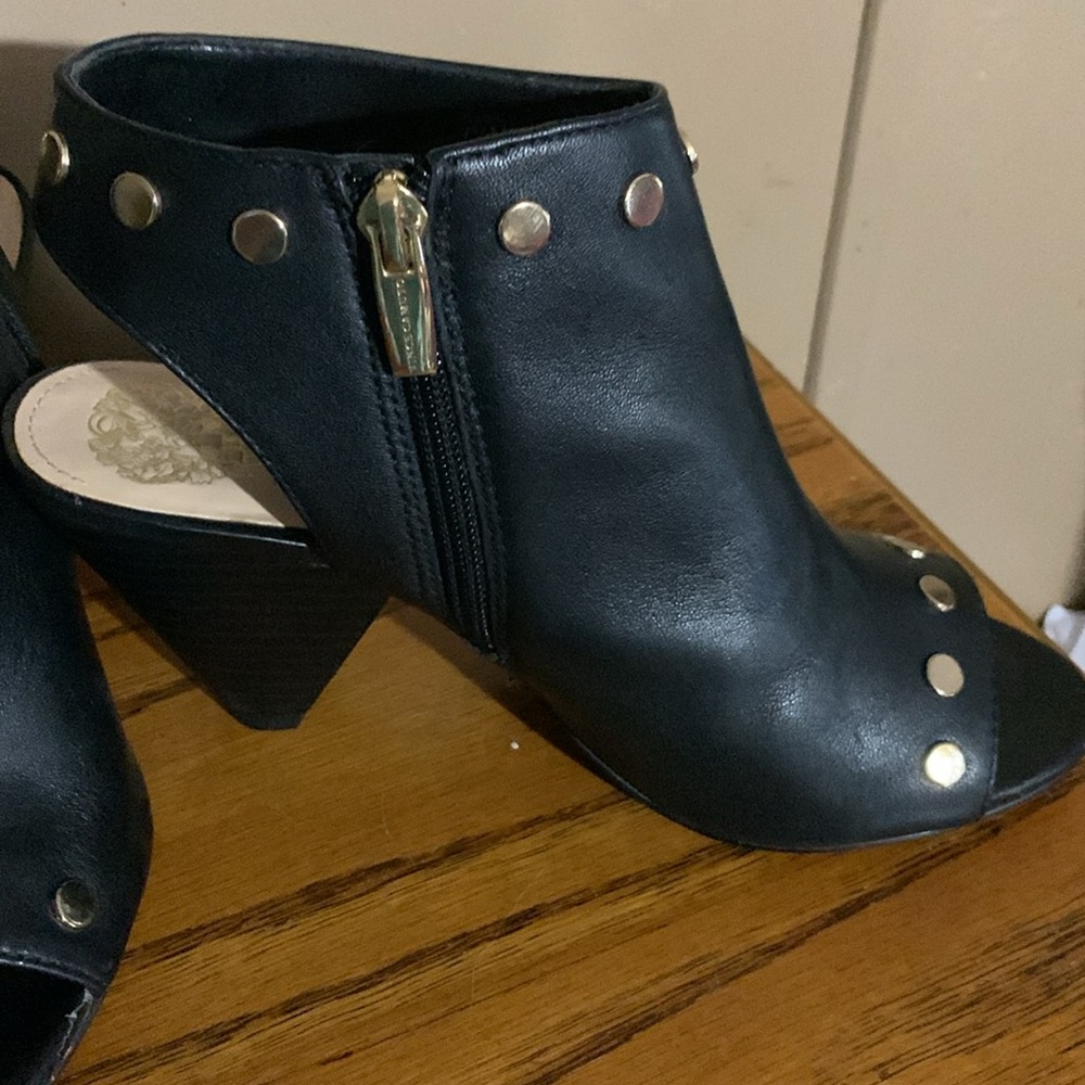 Vince Camuto Open Toe Booties, Size 7 1/2 But Fit… - image 3